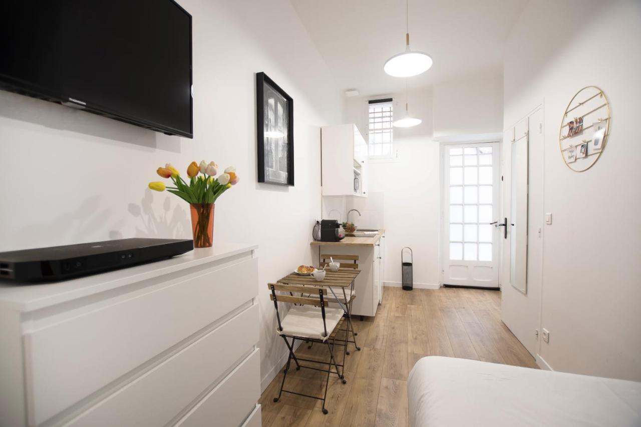 Great Studio Near The Eiffel Tower Paris Exterior photo