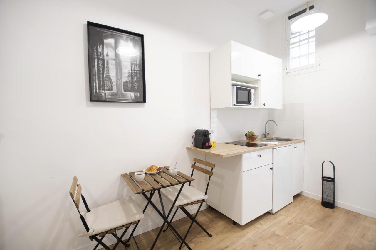 Great Studio Near The Eiffel Tower Paris Exterior photo